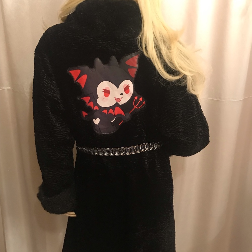 Gorgeous vintage custom kuromi fur coat❤️✨